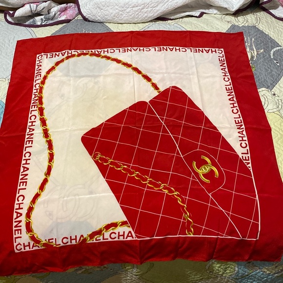 CHANEL RED & WHITE SILK PRINTED FLAP BAG SCARF - Authentic - Picture 2 of 11